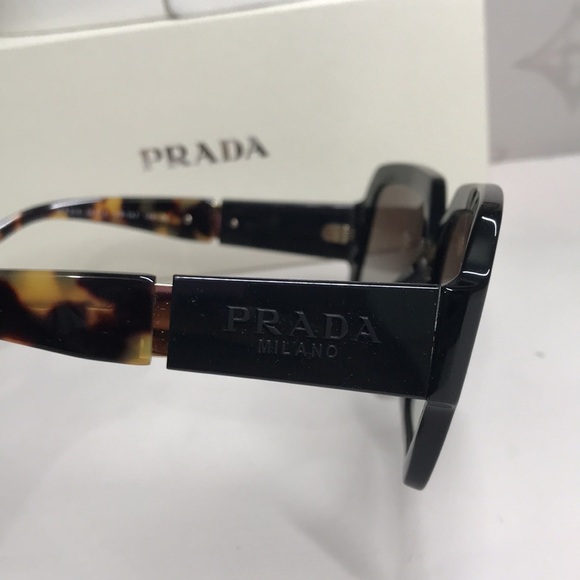 New Authentic Prada Black Square Sunglasses SPR 21x 1AB-0A7 - Picture 7 of 14